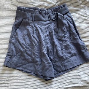 Ambercrombie shorts with belt